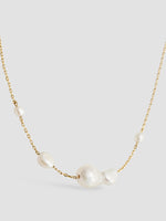 Pearls Choker Chain Necklace